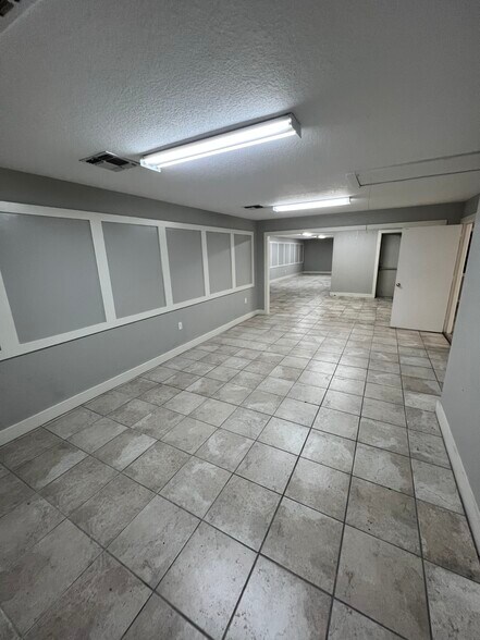 More Photos Of 10100 Hicks Field Rd, Fort Worth Warehouse For Lease