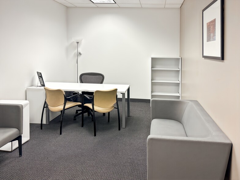 More Photos Of 2000 Auburn Dr, Beachwood Coworking Space