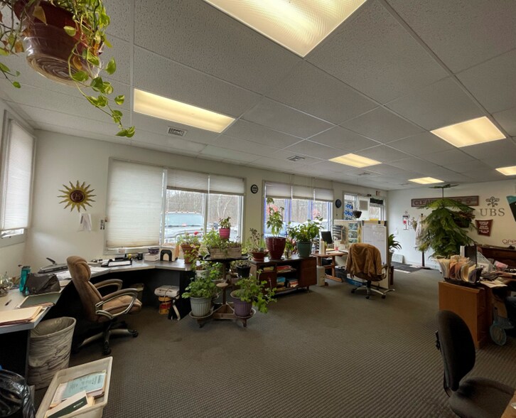 More Photos Of 1531 Route 163, Oakdale Auto Repair For Sale