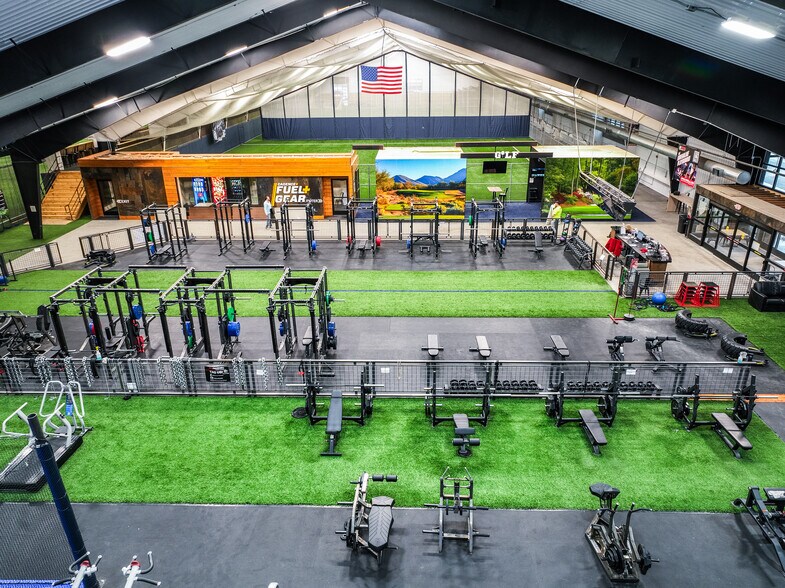 More Photos Of 1 Racquet Ln, Monroeville Sports And Entertainment For Lease