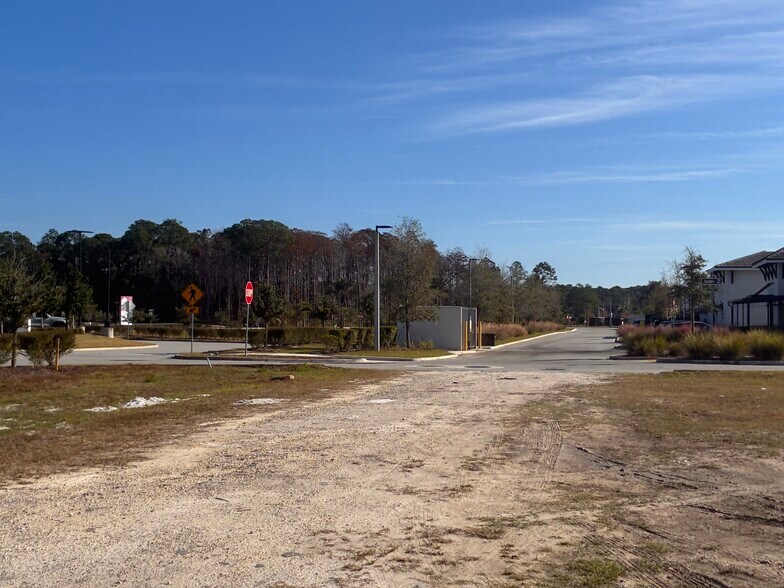 More Photos Of 105 Jaldev rd, Saint Johns Medical For Lease