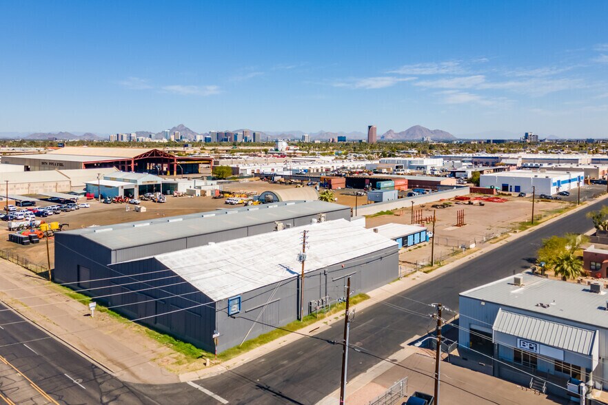 More Photos Of 1880 W Fillmore St, Phoenix Warehouse For Lease