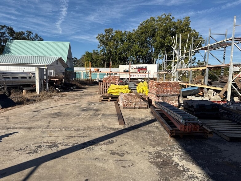 More Photos Of 460 N Franklin St, Sebring Warehouse For Sale