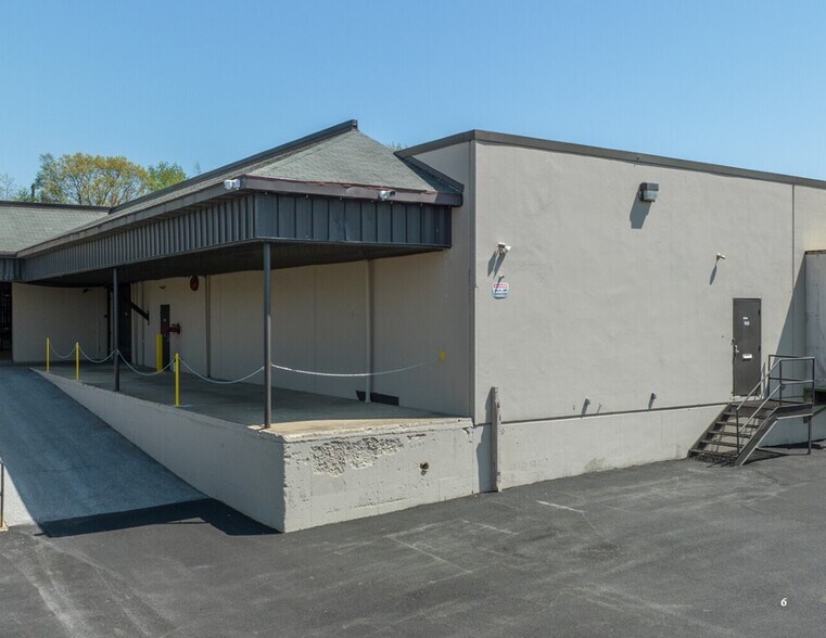 More Photos Of 904-926 Springdale Dr, Exton Warehouse For Lease