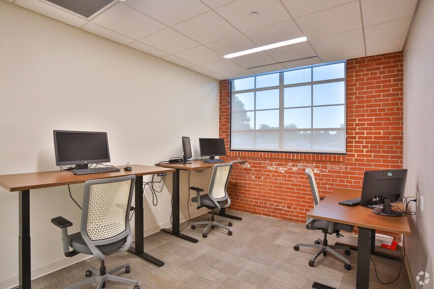 More Photos Of 141 Traction St, Greenville Coworking Space