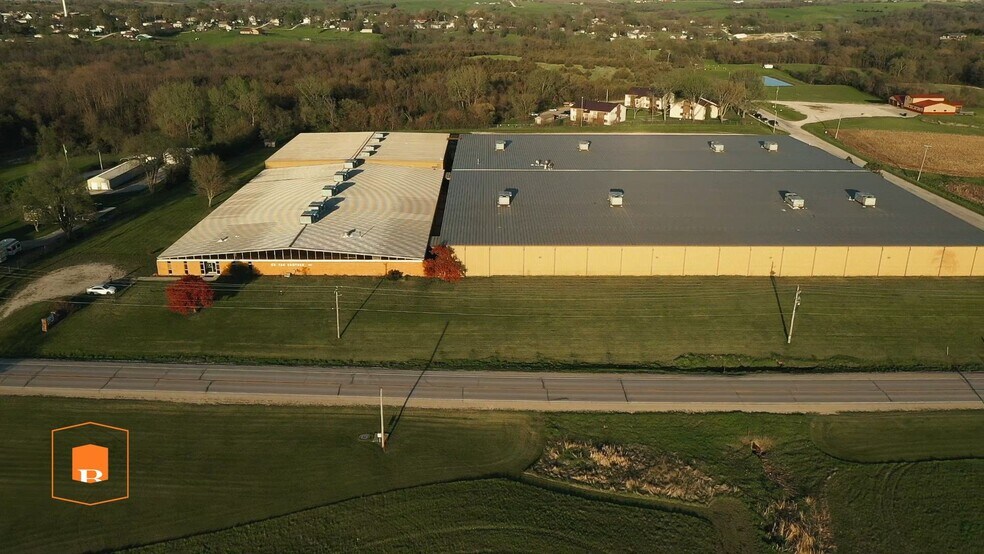 Primary Photo Of 803 SW Lorraine St, Leon Distribution For Sale