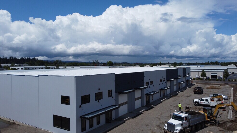 More Photos Of 2192 Vista Ave, Salem Industrial For Lease