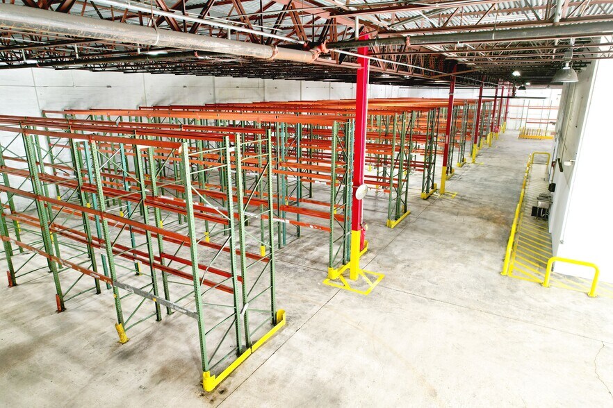 More Photos Of 2797 NW 105th Ave, Miami Warehouse For Lease