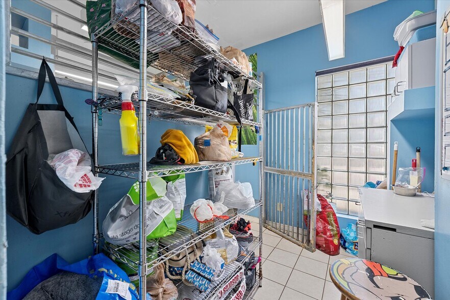 More Photos Of 609 NE 127th St, North Miami Freestanding For Sale