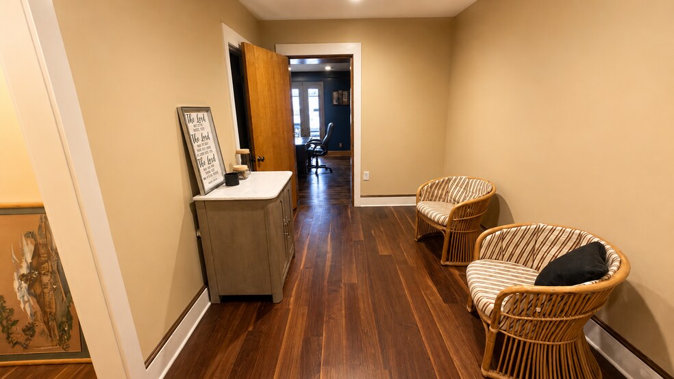 More Photos Of 5114-5116 Stepp Ave, Jacksonville Warehouse For Sale