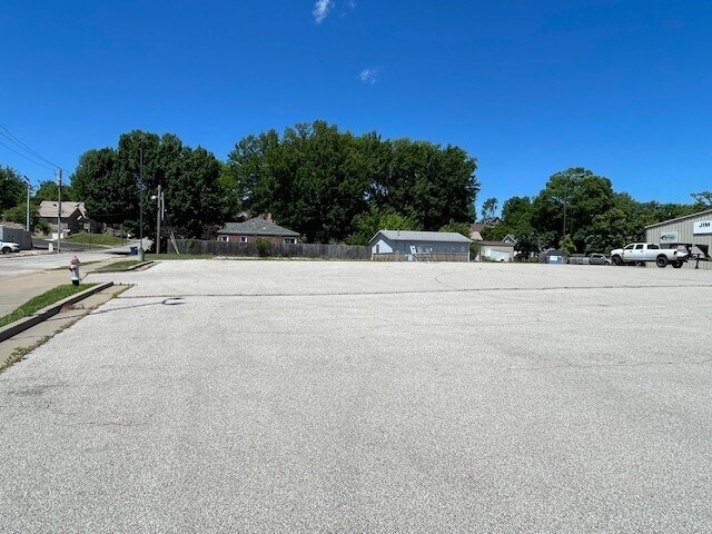 Primary Photo Of 1330 Missouri Blvd, Jefferson City Land For Sale