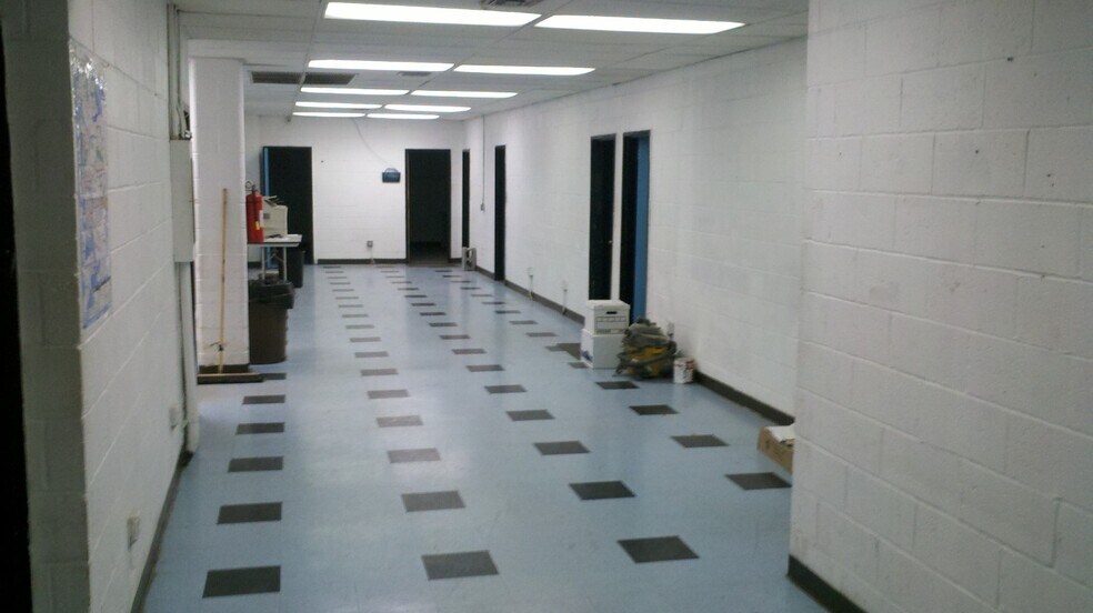 More Photos Of 91-24 144th Pl, Jamaica Warehouse For Lease