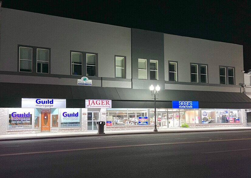 More Photos Of 124 S Main St, Pendleton Storefront Retail Office For Lease
