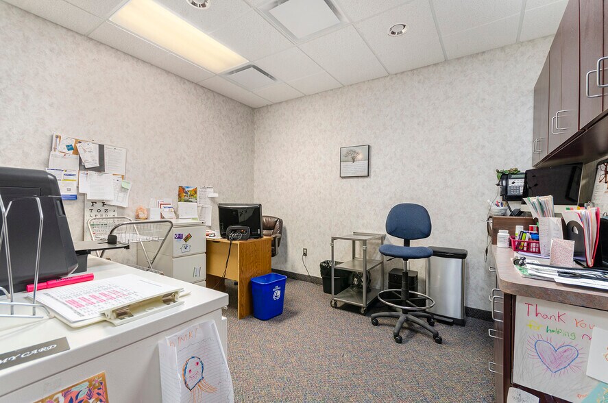 More Photos Of 9475 N Holly Rd, Grand Blanc Medical For Sale