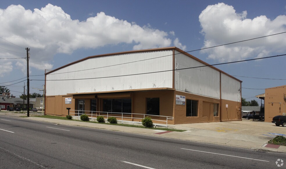 Primary Photo Of 3407 Jefferson Hwy, New Orleans Storefront For Lease