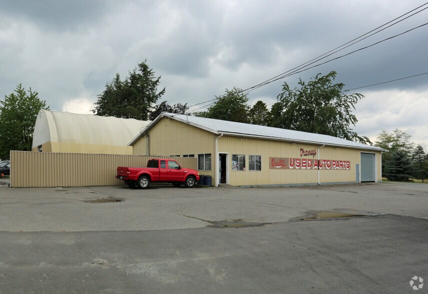 Primary Photo Of 23360 Fraser Hwy, Langley Auto Salvage Facility For Lease