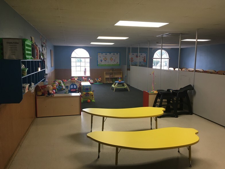 More Photos Of 21950 Kingsland Blvd, Katy Daycare Center For Lease