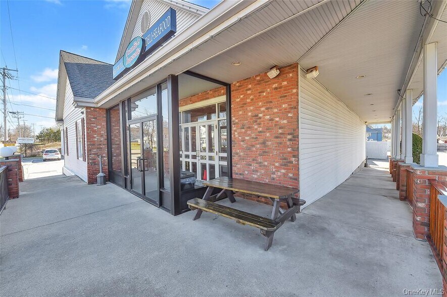More Photos Of 868-870 Main St, Hopewell Junction Supermarket For Sale