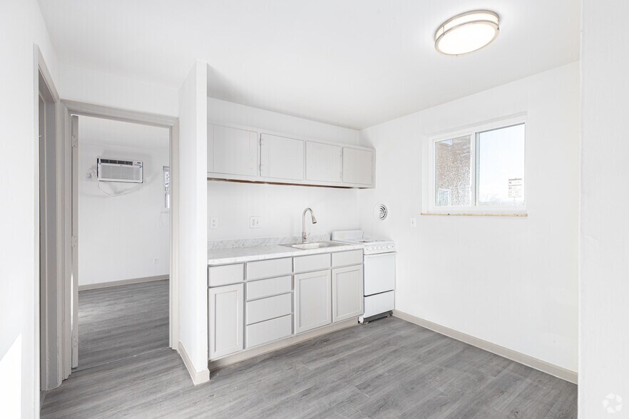 More Photos Of 5474-5484 Bahama Ter, Cincinnati Apartments For Sale