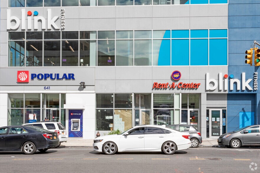 More Photos Of 641-645 E Tremont Ave, Bronx Storefront For Lease