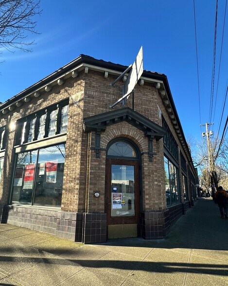 Primary Photo Of 2300-2314 NW Thurman St, Portland Freestanding For Lease
