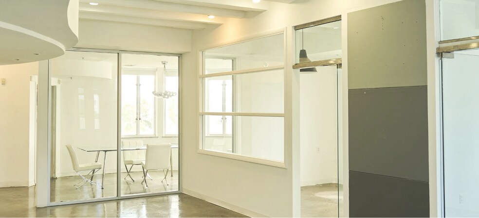 More Photos Of 420 Lincoln Rd, Miami Beach Loft Creative Space For Lease