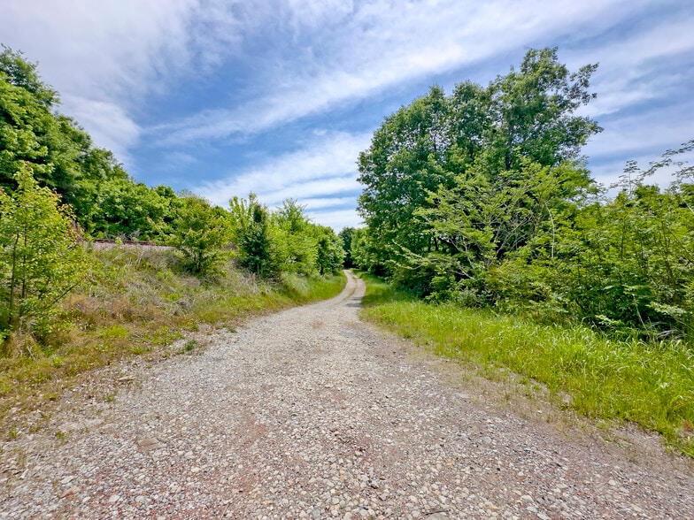 More Photos Of 650 Black Creek Rd, Fultondale Land For Lease