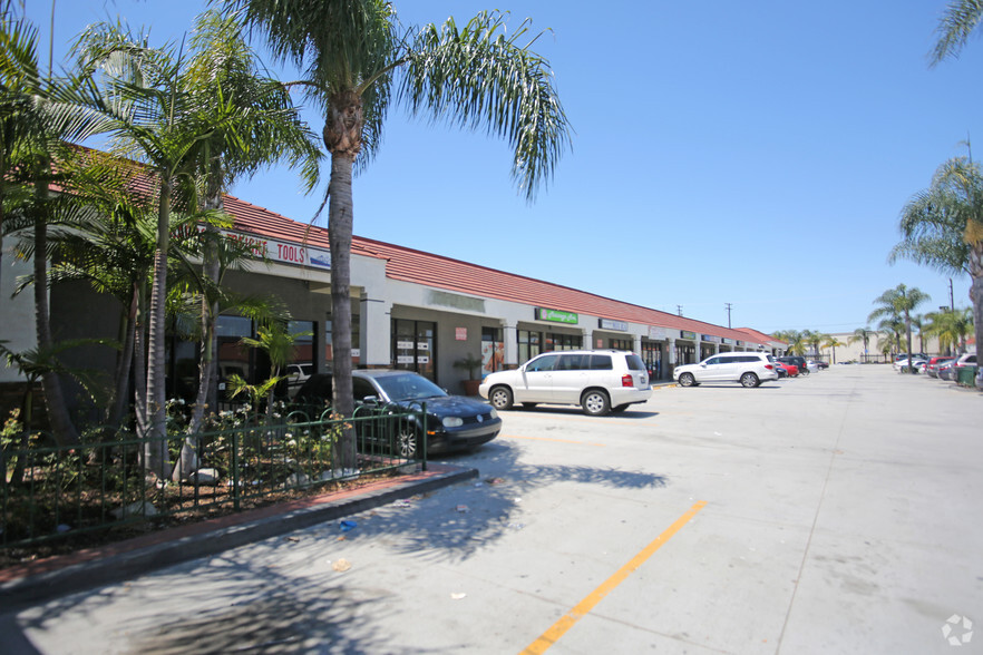 Primary Photo Of 2040-2068 Pacific Coast Hwy, Lomita Unknown For Lease