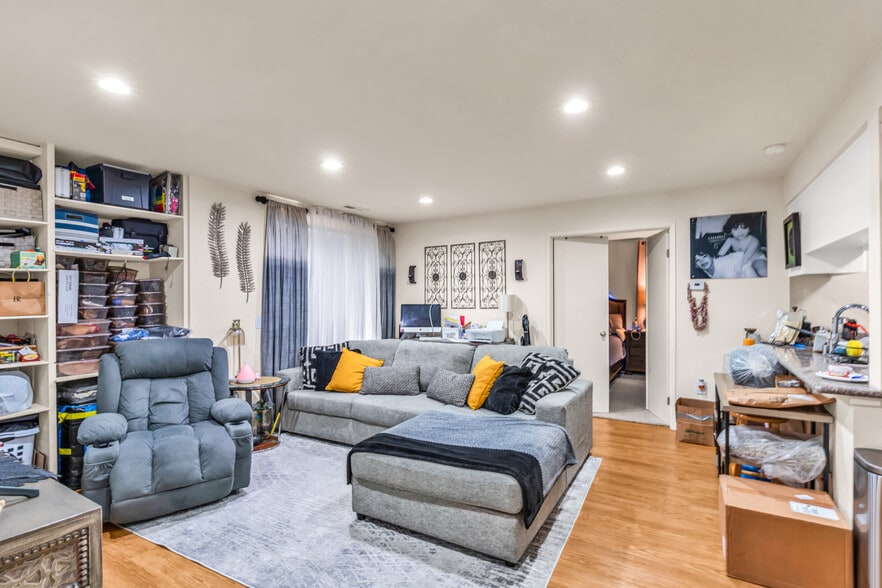 More Photos Of 301 Country View Ln, Pleasant Hill Apartments For Sale