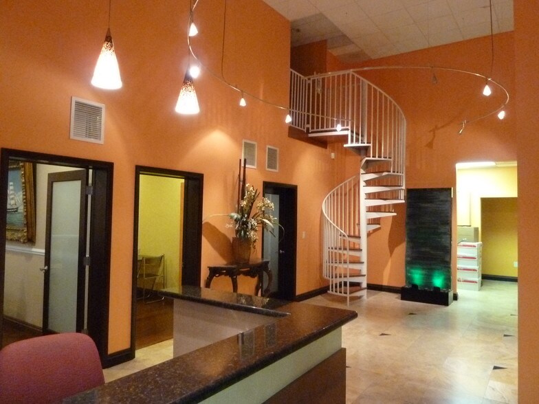 More Photos Of 5781-5797 NW 151st St, Miami Lakes Loft Creative Space For Sale