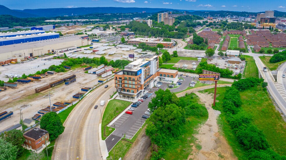 More Photos Of 1620 Riverfront Pky, Chattanooga Apartments For Lease