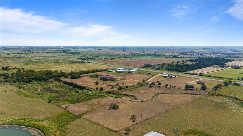 More Photos Of 16508 N Fm 973 Rd, Manor Specialty For Sale