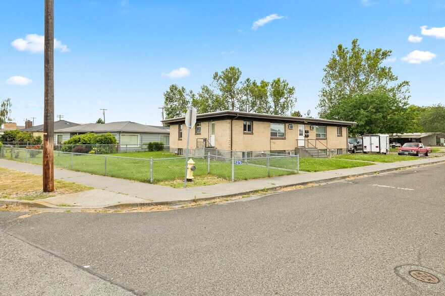 More Photos Of 1304 W Hopkins St, Pasco Apartments For Sale