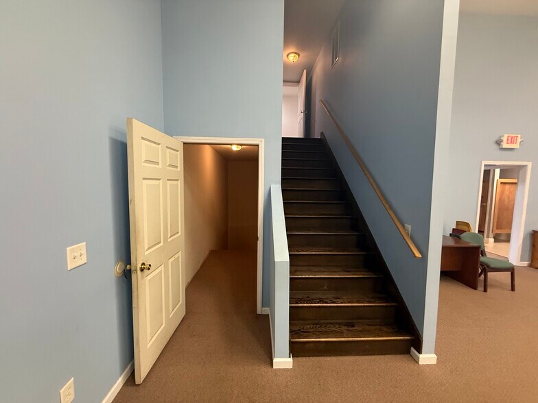 More Photos Of 320 Mill Creek Dr, Hull Religious Facility For Lease