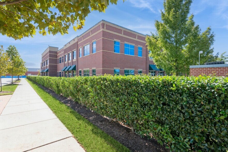 More Photos Of 5838 Harbour View Blvd, Suffolk Medical For Lease