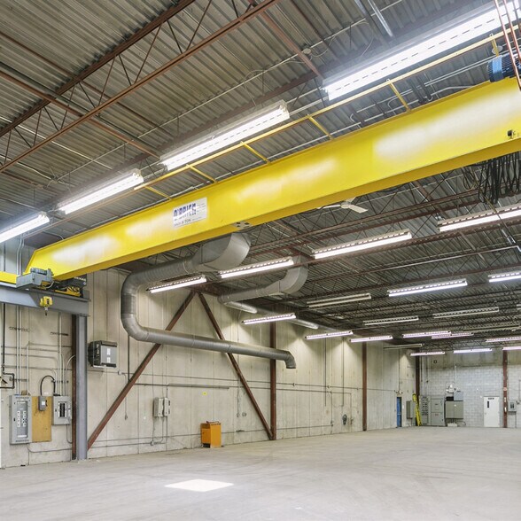 More Photos Of 2640 Argentia Rd, Mississauga Warehouse For Sale