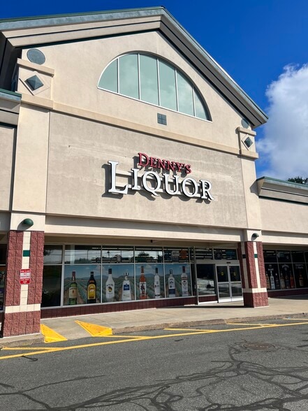 More Photos Of 191-199 Boston Post Rd W, Marlborough Unknown For Lease