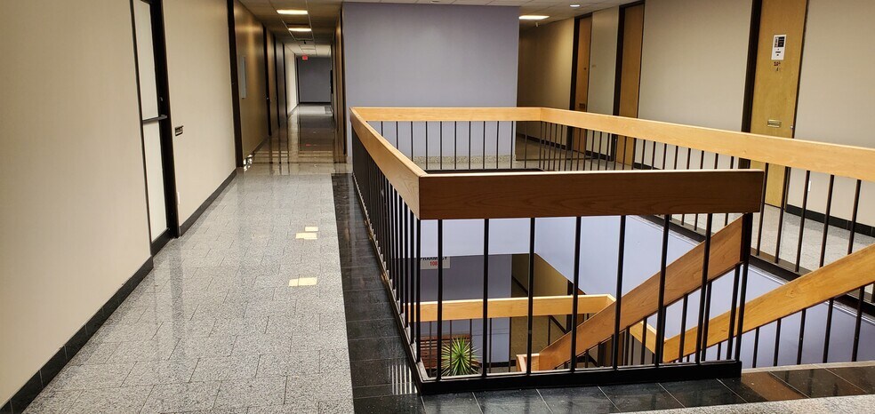 More Photos Of 8240 Antoine Dr, Houston Medical For Lease