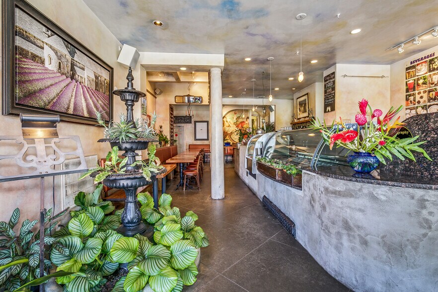 More Photos Of 3401-3405 S Lyndale Ave, Minneapolis Storefront Retail Residential For Sale