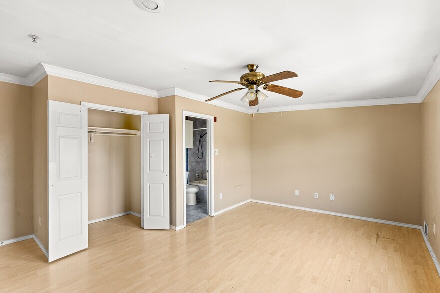 More Photos Of , Dallas Multifamily For Sale