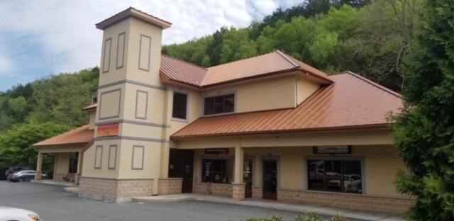 Primary Photo Of 613 Blakeslee Blvd, Lehighton Storefront Retail Office For Lease