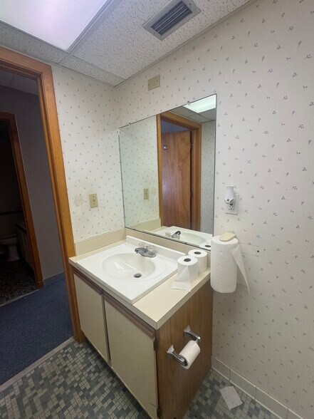 More Photos Of 6399 Haines Rd, Saint Petersburg Freestanding For Lease