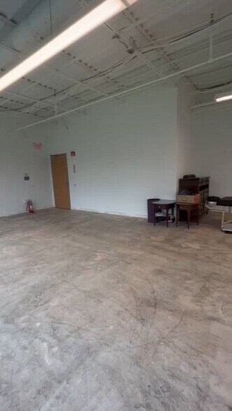 More Photos Of 118 Turnpike Rd, Southborough Office For Lease
