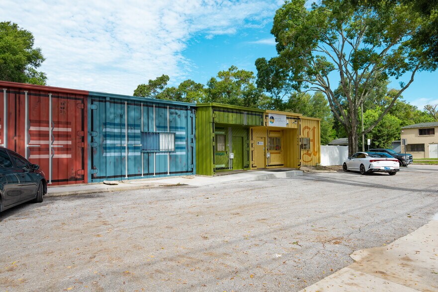 More Photos Of 5010 N Nebraska Ave, Tampa Light Distribution For Lease