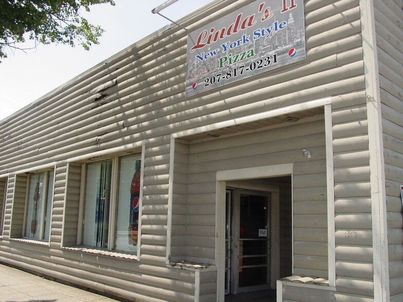 More Photos Of 239 Main St, Old Town Restaurant For Lease