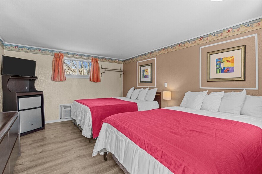 More Photos Of 82 Beach Rd, Salisbury Hospitality For Sale