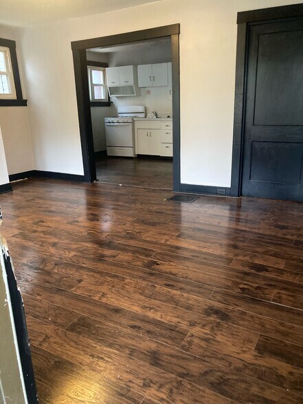 More Photos Of 119 Giffin Ave, Pittsburgh Apartments For Sale