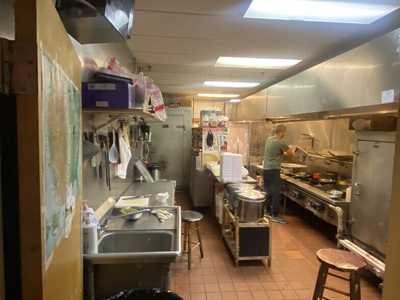More Photos Of 9-15 Village St, Concord Restaurant For Lease