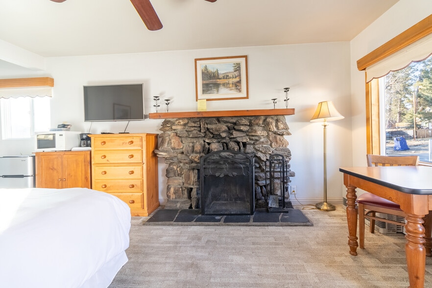 More Photos Of 39756 Big Bear Blvd, Big Bear Lake Hotel For Sale