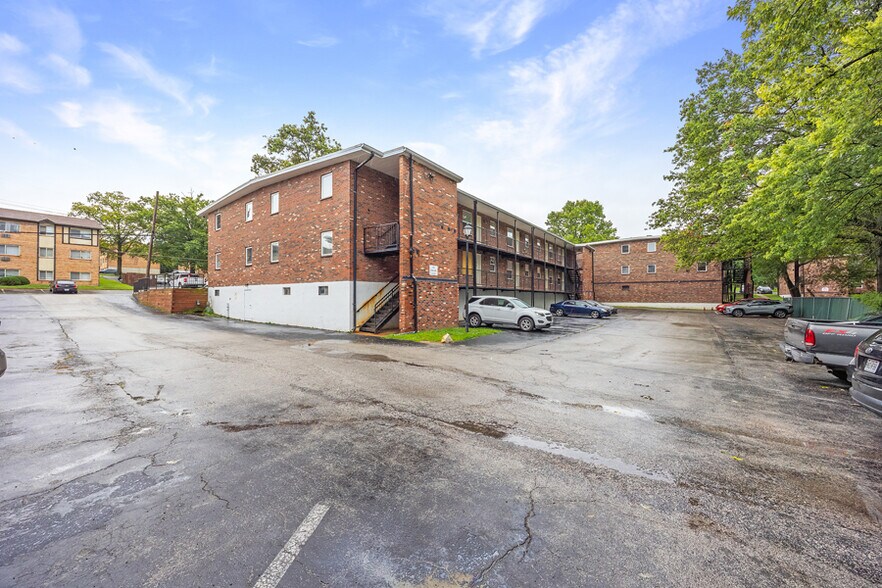 More Photos Of 4127 Geraldine Ave, Saint Ann Apartments For Sale